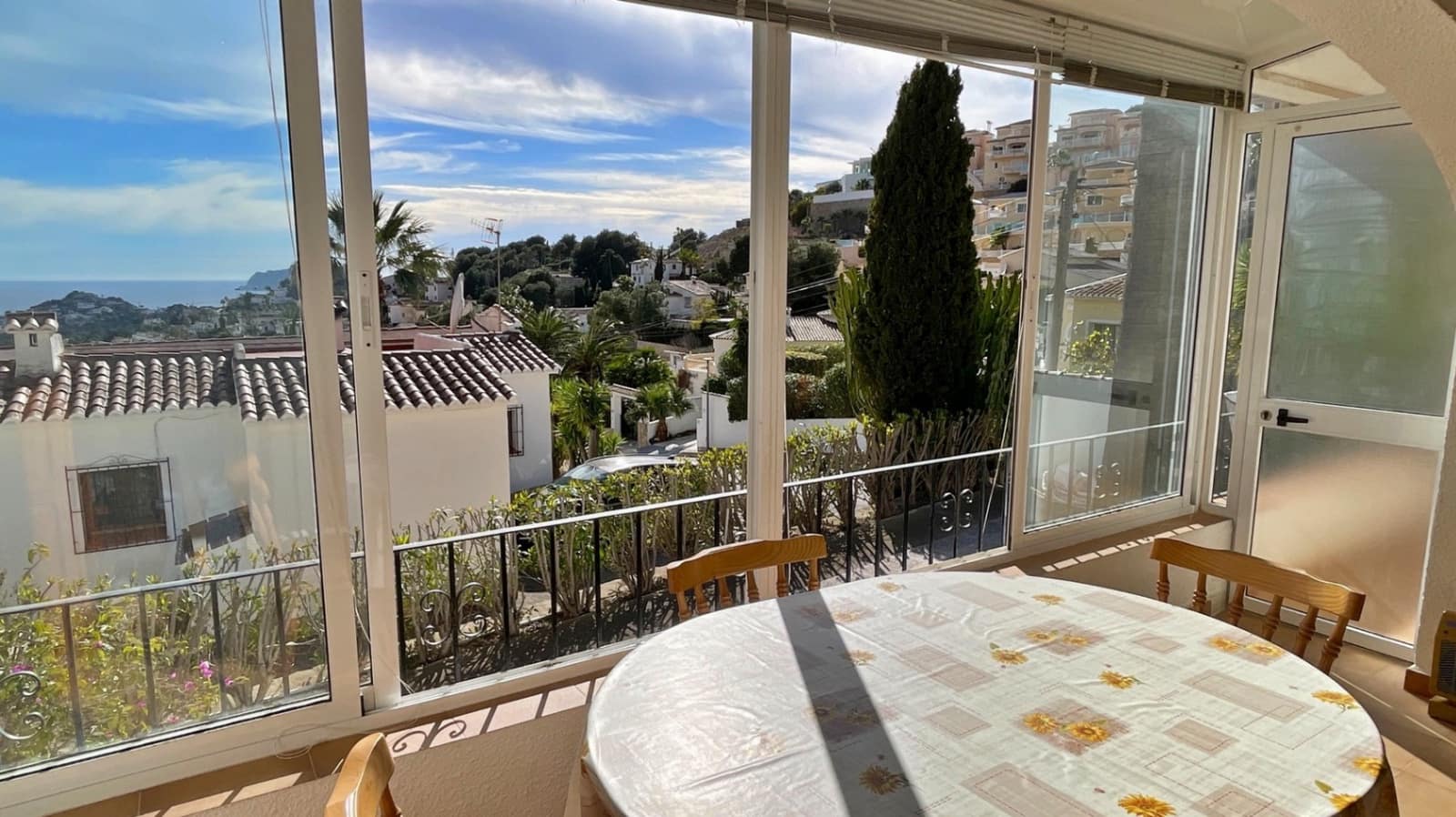 2 soveværelse Villa til salg i Benitachell / Benitatxell med swimmingpool garage - € 275.000 (Ref: 9699228)