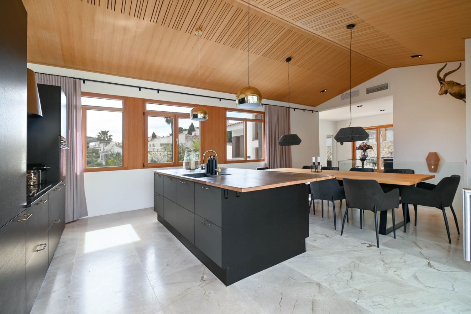 4 makuuhuone Huvila myytävänä paikassa Moraira mukana uima-altaan 
autotalli - 1 999 999 € (Ref: 9707897)