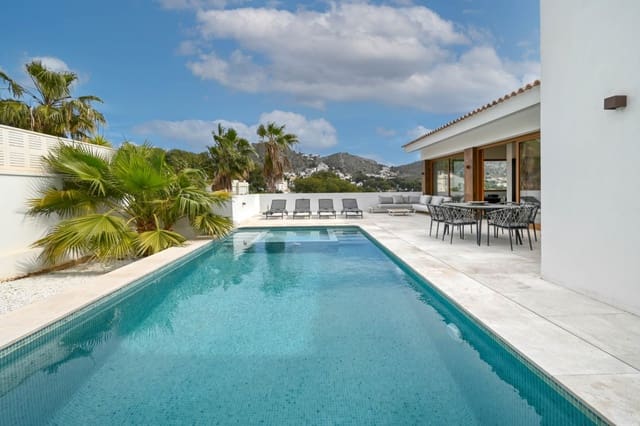 4 makuuhuone Huvila myytävänä paikassa Moraira, Teulada-Moraira mukana uima-altaan 
autotalli - 1 999 999 € (Ref: 9707897)