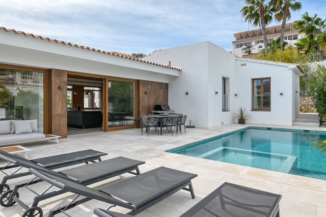 4 makuuhuone Huvila myytävänä paikassa Moraira, Teulada-Moraira mukana uima-altaan 
autotalli - 1 999 999 € (Ref: 9707897)