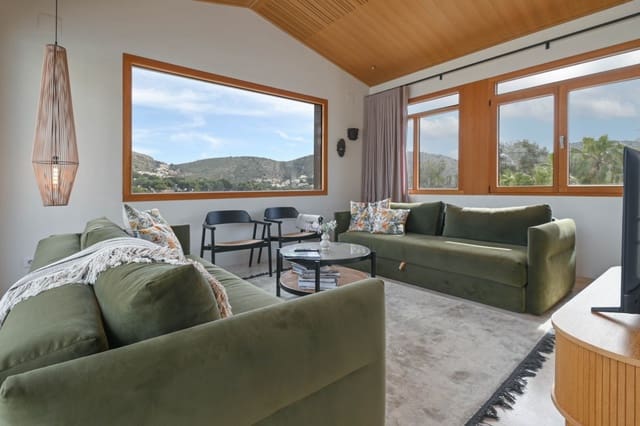 4 makuuhuone Huvila myytävänä paikassa Moraira, Teulada-Moraira mukana uima-altaan 
autotalli - 1 999 999 € (Ref: 9707897)