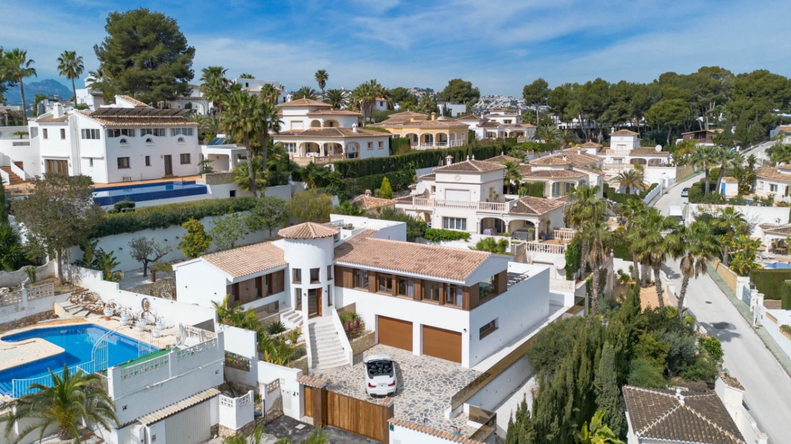 4 makuuhuone Huvila myytävänä paikassa Moraira mukana uima-altaan 
autotalli - 1 999 999 € (Ref: 9707897)