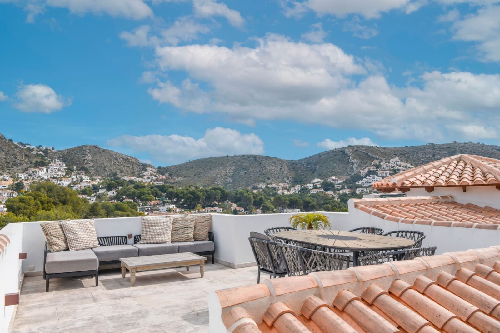 4 makuuhuone Huvila myytävänä paikassa Moraira mukana uima-altaan 
autotalli - 1 999 999 € (Ref: 9707897)