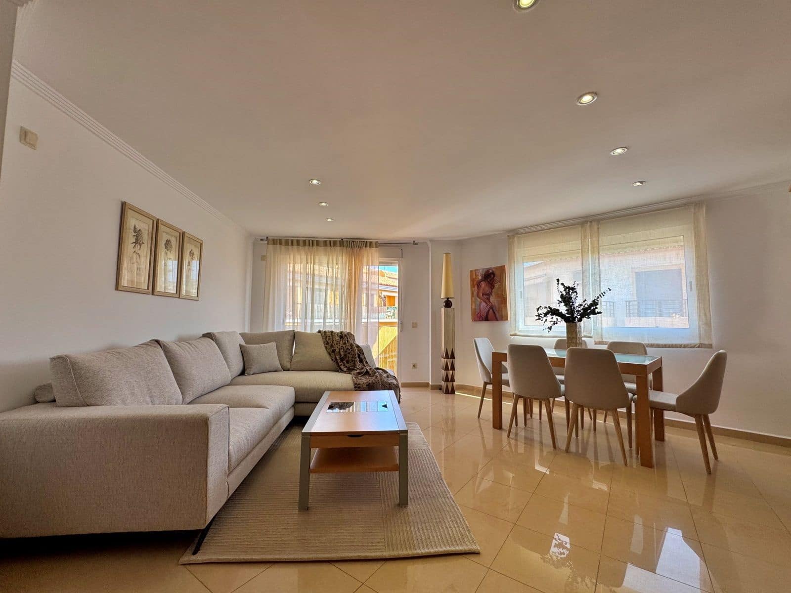 3 bedroom Apartment for rent in Javea / Xabia with garage - € 1,700 (Ref: 9713679)