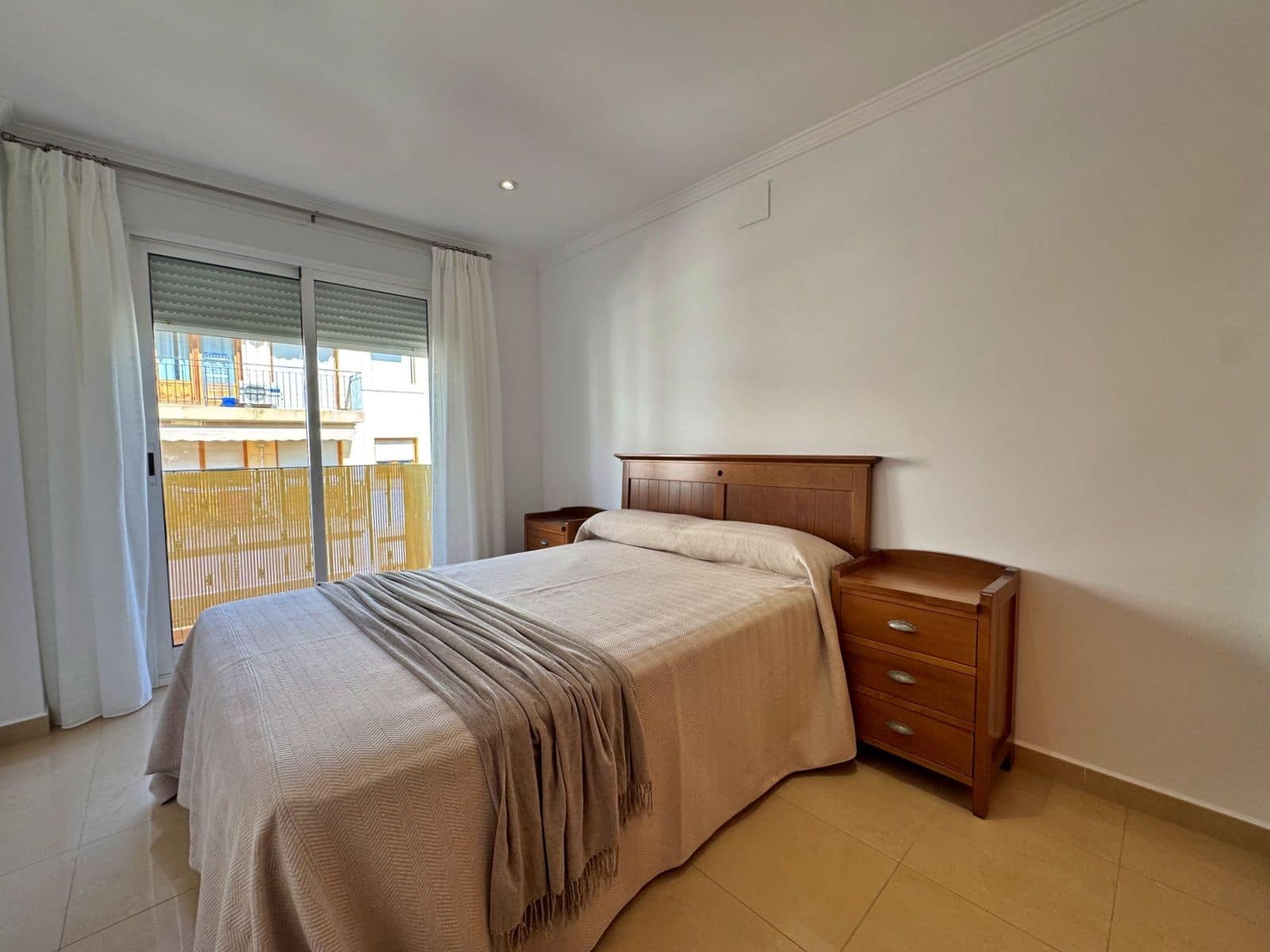 3 bedroom Apartment for rent in Javea / Xabia with garage - € 1,700 (Ref: 9713679)