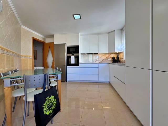 3 bedroom Apartment for rent in Centro ciudad, Javea / Xàbia with garage - € 1,700 (Ref: 9713679)