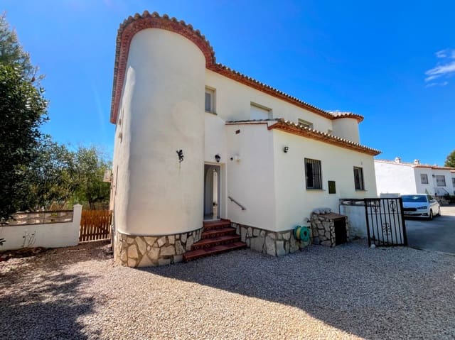 Pareado de 3 habitaciones en Alcalalí / Alcanalí en alquiler con piscina garaje - 950 € (Ref: 9737257)