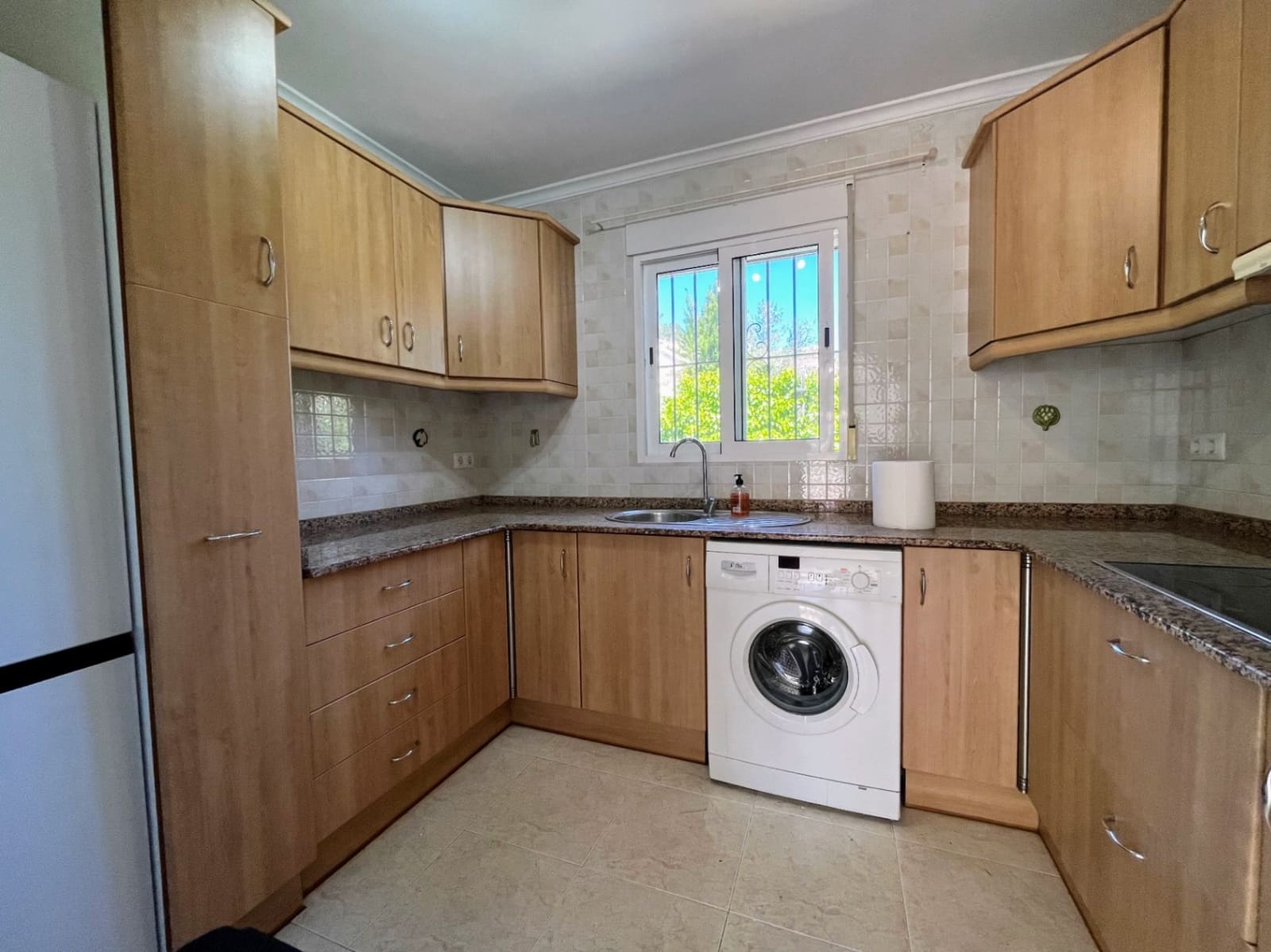 Pareado de 3 habitaciones en Alcalalí / Alcanalí en alquiler con piscina garaje - 950 € (Ref: 9737257)