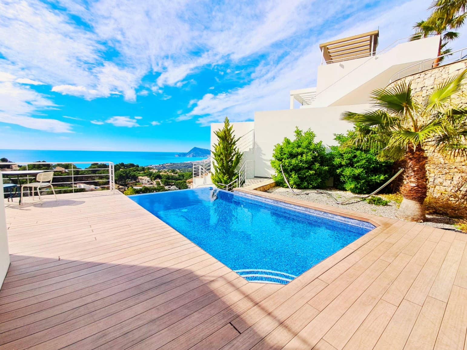 3 bedroom Villa for sale in Altea with pool garage - € 1,295,000 (Ref: 9753734)