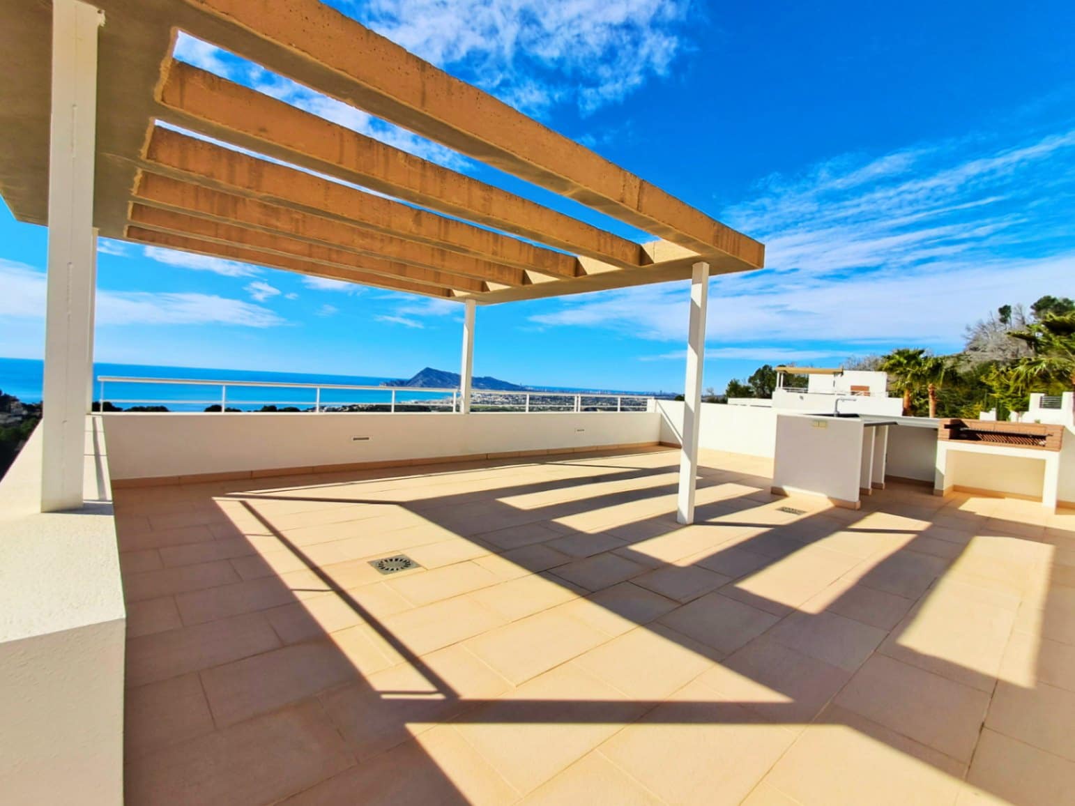 3 bedroom Villa for sale in Altea with pool garage - € 1,295,000 (Ref: 9753734)