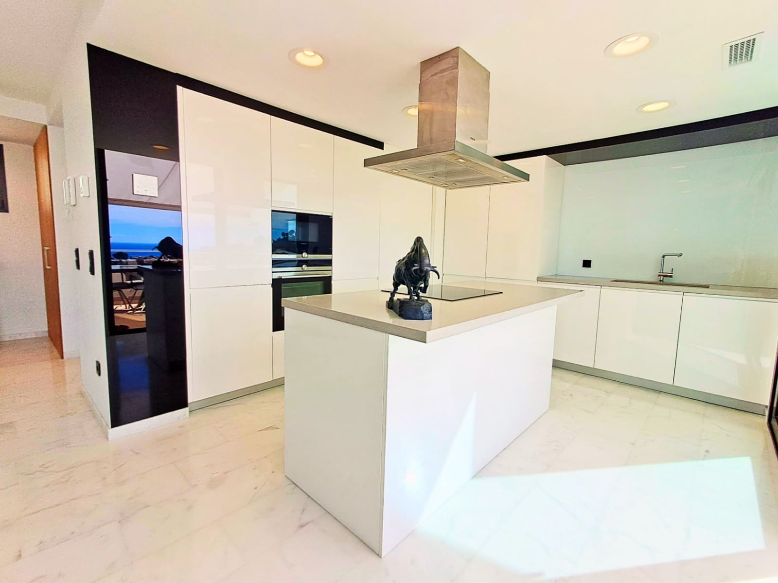 3 bedroom Villa for sale in Altea with pool garage - € 1,295,000 (Ref: 9753734)