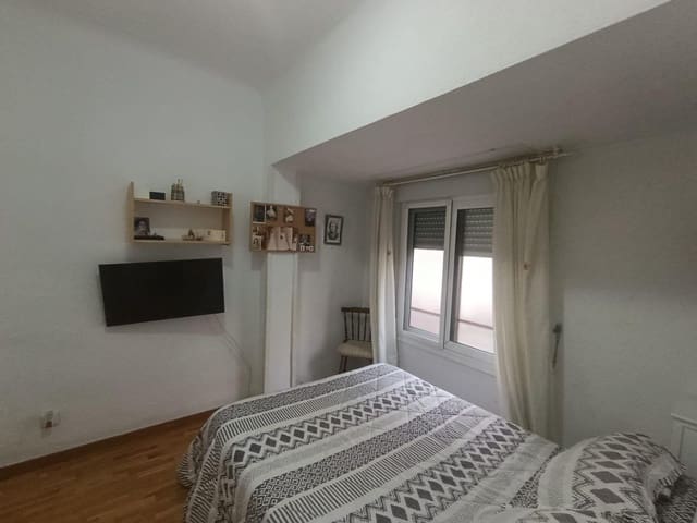 4 sovrum Lägenhet till salu i Carolinas Altas, Alicante stad - 190 000 € (Ref: 9757955)