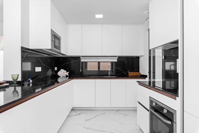 2 soveværelse Bungalow til salg i San Miguel de Salinas - € 375.000 (Ref: 9757968)