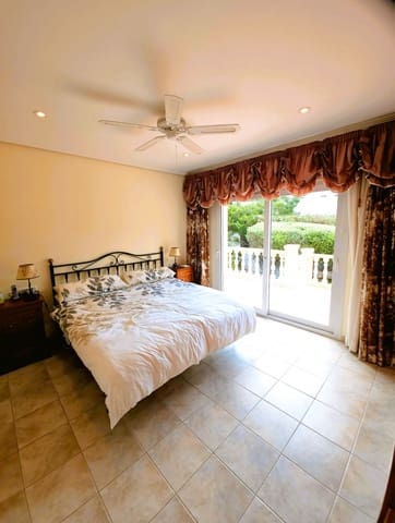 3 slaapkamer Villa te koop in Moraira, Teulada-Moraira met zwembad garage - € 695.000 (Ref: 9761349)