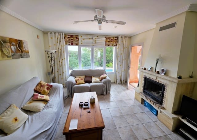 3 slaapkamer Villa te koop in Moraira, Teulada-Moraira met zwembad garage - € 695.000 (Ref: 9761349)