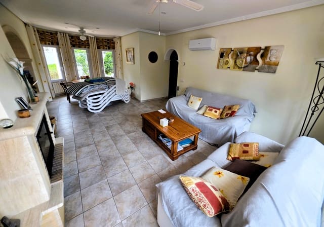 3 slaapkamer Villa te koop in Moraira, Teulada-Moraira met zwembad garage - € 695.000 (Ref: 9761349)