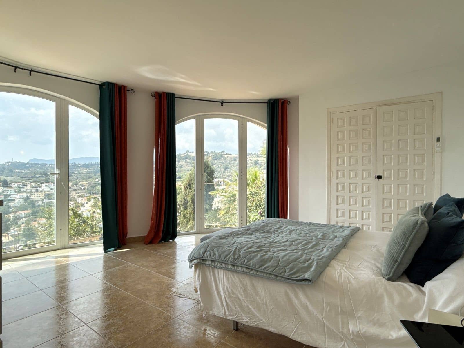 7 sovrum Villa till salu i Montemar med pool garage - 640 000 € (Ref: 9761350)