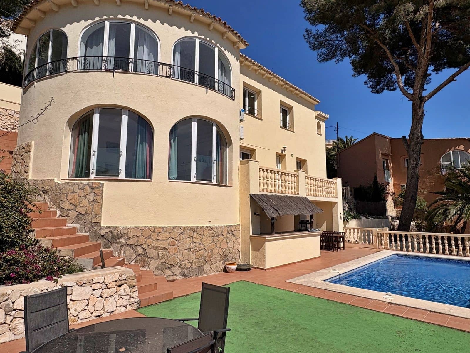 7 bedroom Villa for sale in Montemar with pool garage - € 640,000 (Ref: 9761350)