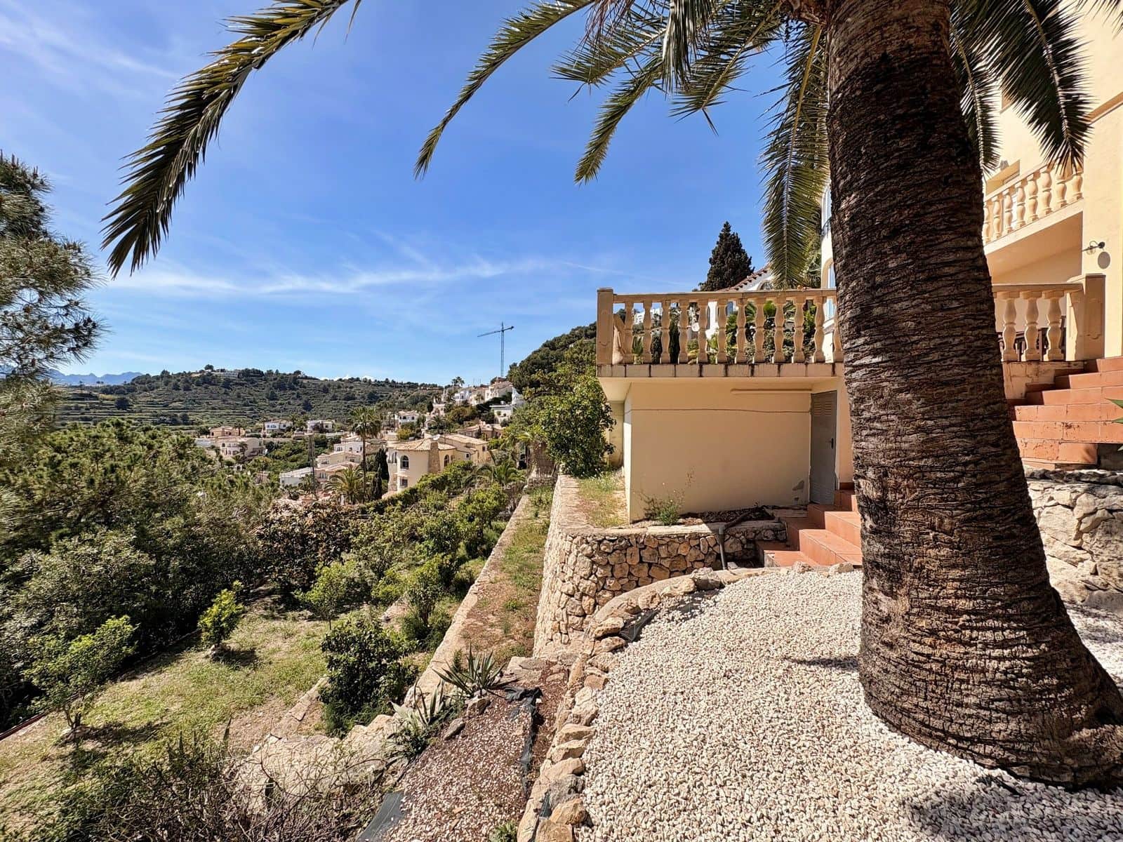 7 bedroom Villa for sale in Montemar with pool garage - € 640,000 (Ref: 9761350)