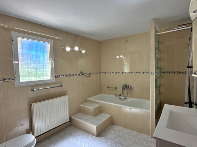 3 sovrum Villa till salu i Pueblo, Calpe / Calp med pool garage - 445 000 € (Ref: 9774450)