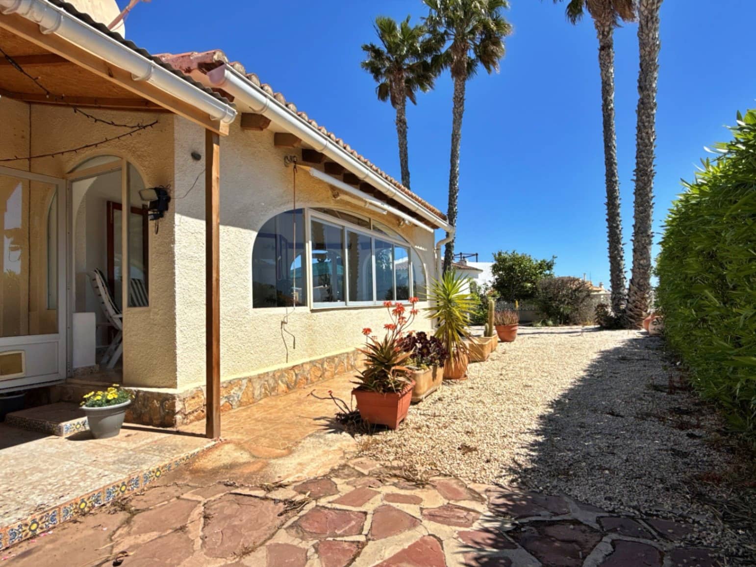 3 makuuhuone Huvila myytävänä paikassa Calpe / Calp mukana uima-altaan 
autotalli - 475 000 € (Ref: 9774450)