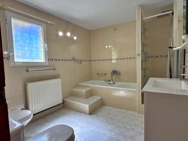 3 sovrum Villa till salu i Pueblo, Calpe / Calp med pool garage - 445 000 € (Ref: 9774450)