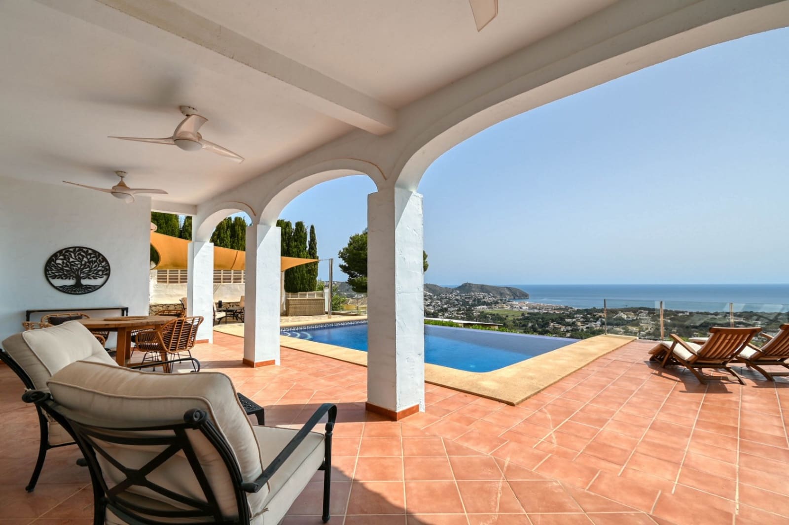 4 slaapkamer Villa te koop in Moraira met zwembad garage - € 1.250.000 (Ref: 9774451)