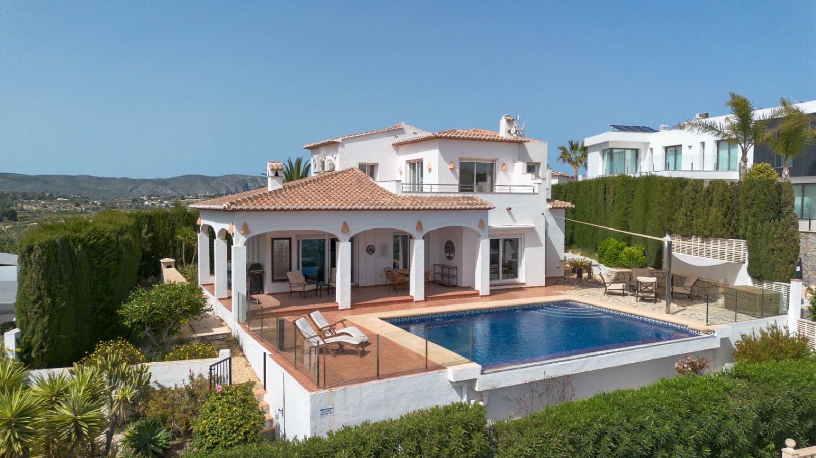4 slaapkamer Villa te koop in Moraira met zwembad garage - € 1.250.000 (Ref: 9774451)