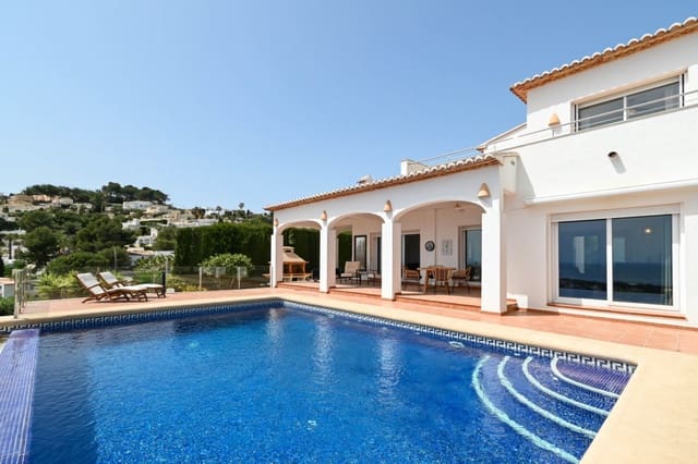 4 slaapkamer Villa te koop in Moraira, Teulada-Moraira met zwembad garage - € 1.250.000 (Ref: 9774451)
