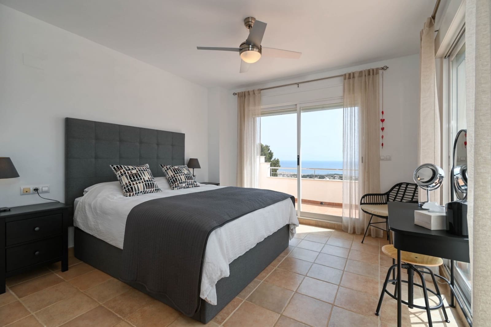 4 slaapkamer Villa te koop in Moraira met zwembad garage - € 1.250.000 (Ref: 9774451)