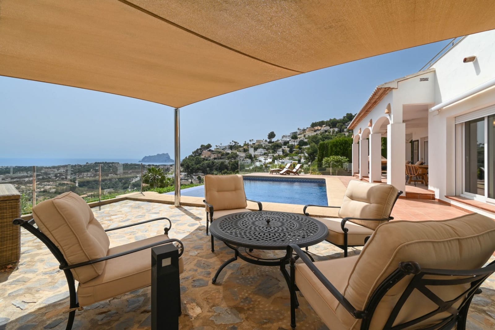 4 slaapkamer Villa te koop in Moraira met zwembad garage - € 1.250.000 (Ref: 9774451)