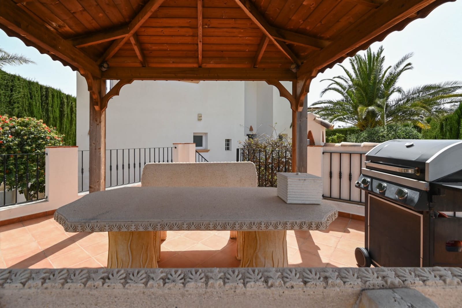 4 slaapkamer Villa te koop in Moraira met zwembad garage - € 1.250.000 (Ref: 9774451)