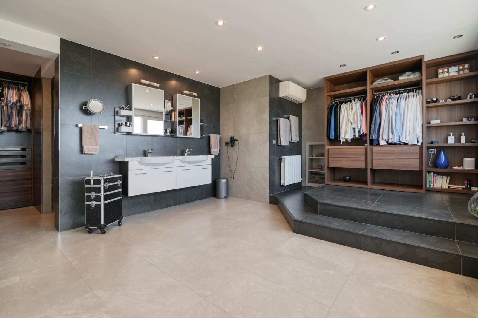 4 slaapkamer Villa te koop in Moraira met zwembad garage - € 1.850.000 (Ref: 9774452)