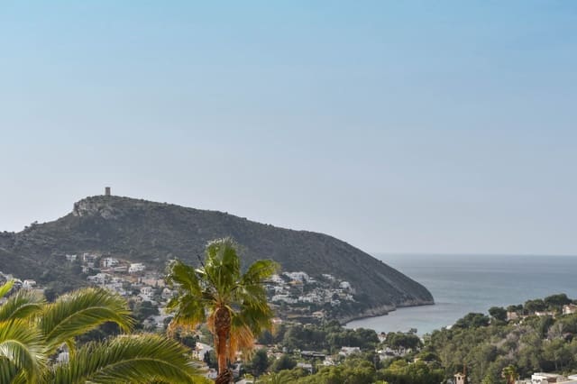 4 slaapkamer Villa te koop in Moraira, Teulada-Moraira met zwembad garage - € 1.850.000 (Ref: 9774452)