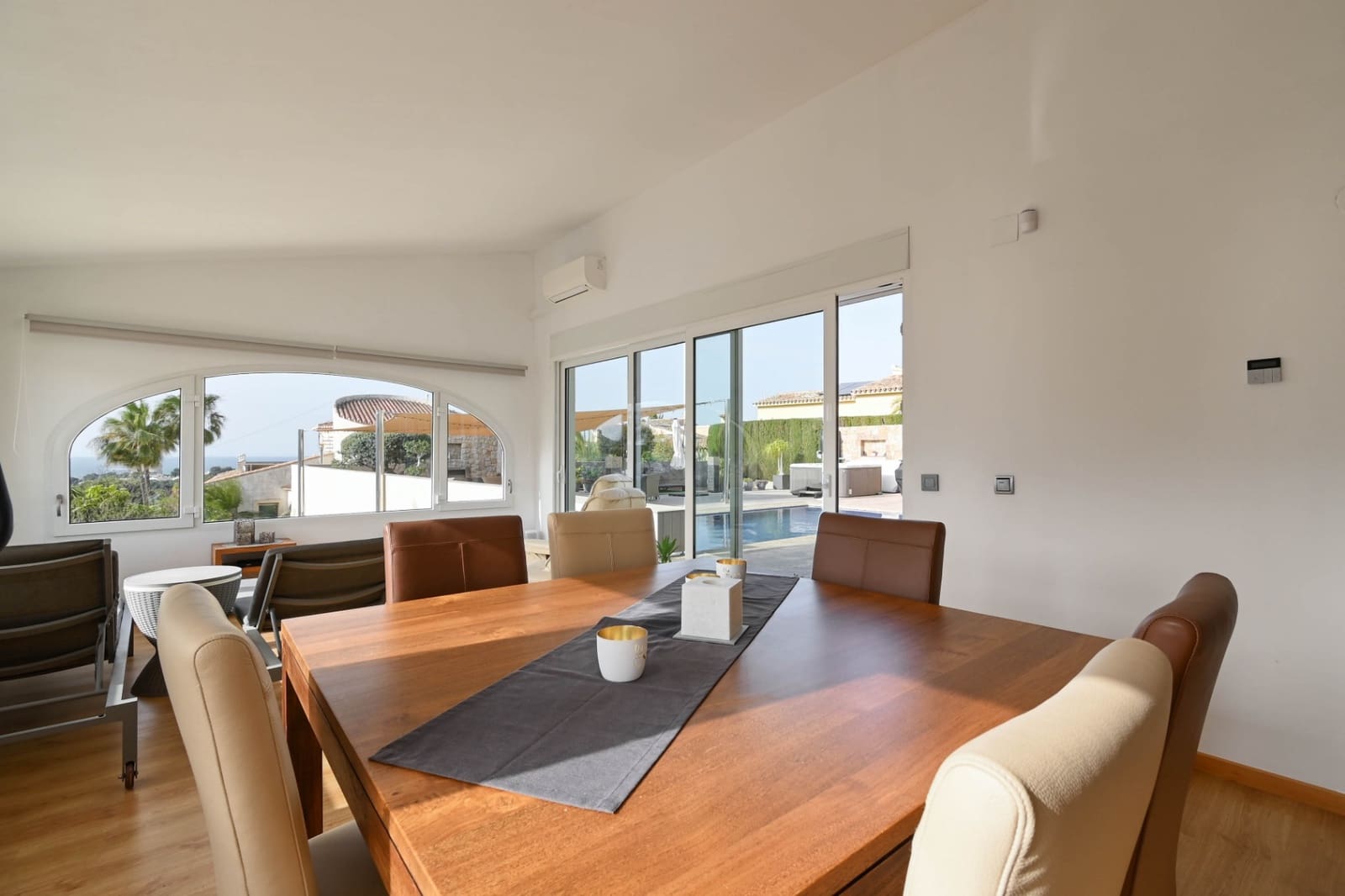 4 slaapkamer Villa te koop in Moraira met zwembad garage - € 1.850.000 (Ref: 9774452)