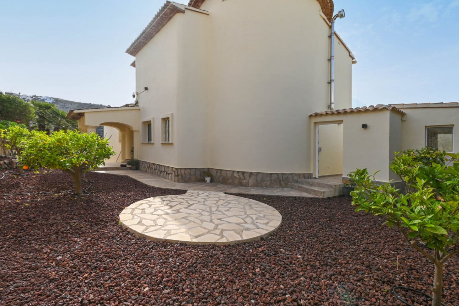 4 slaapkamer Villa te koop in Moraira met zwembad garage - € 1.850.000 (Ref: 9774452)