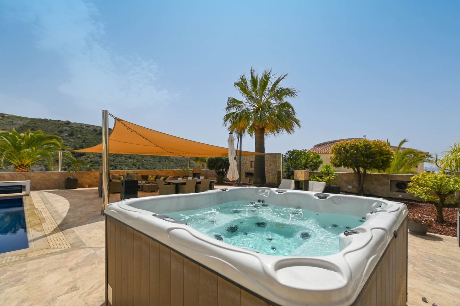 4 slaapkamer Villa te koop in Moraira met zwembad garage - € 1.850.000 (Ref: 9774452)