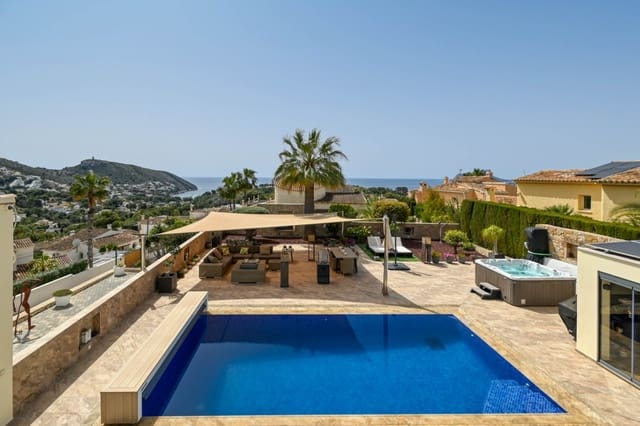 Chalet de 4 habitaciones en Moraira, Teulada-Moraira en venta con piscina garaje - 1.780.000 € (Ref: 9774452)