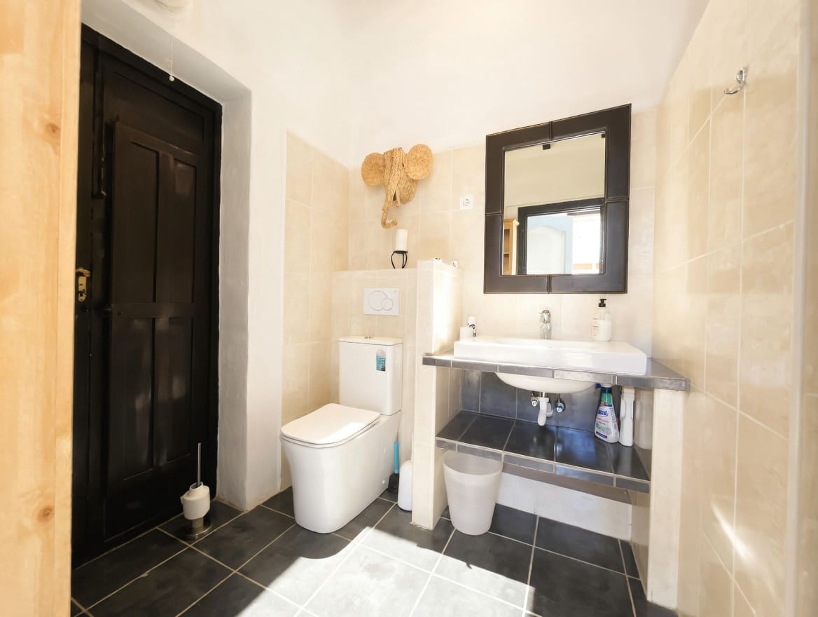 4 bedroom Townhouse for sale in Jalon / Xalo - € 518,000 (Ref: 9774454)