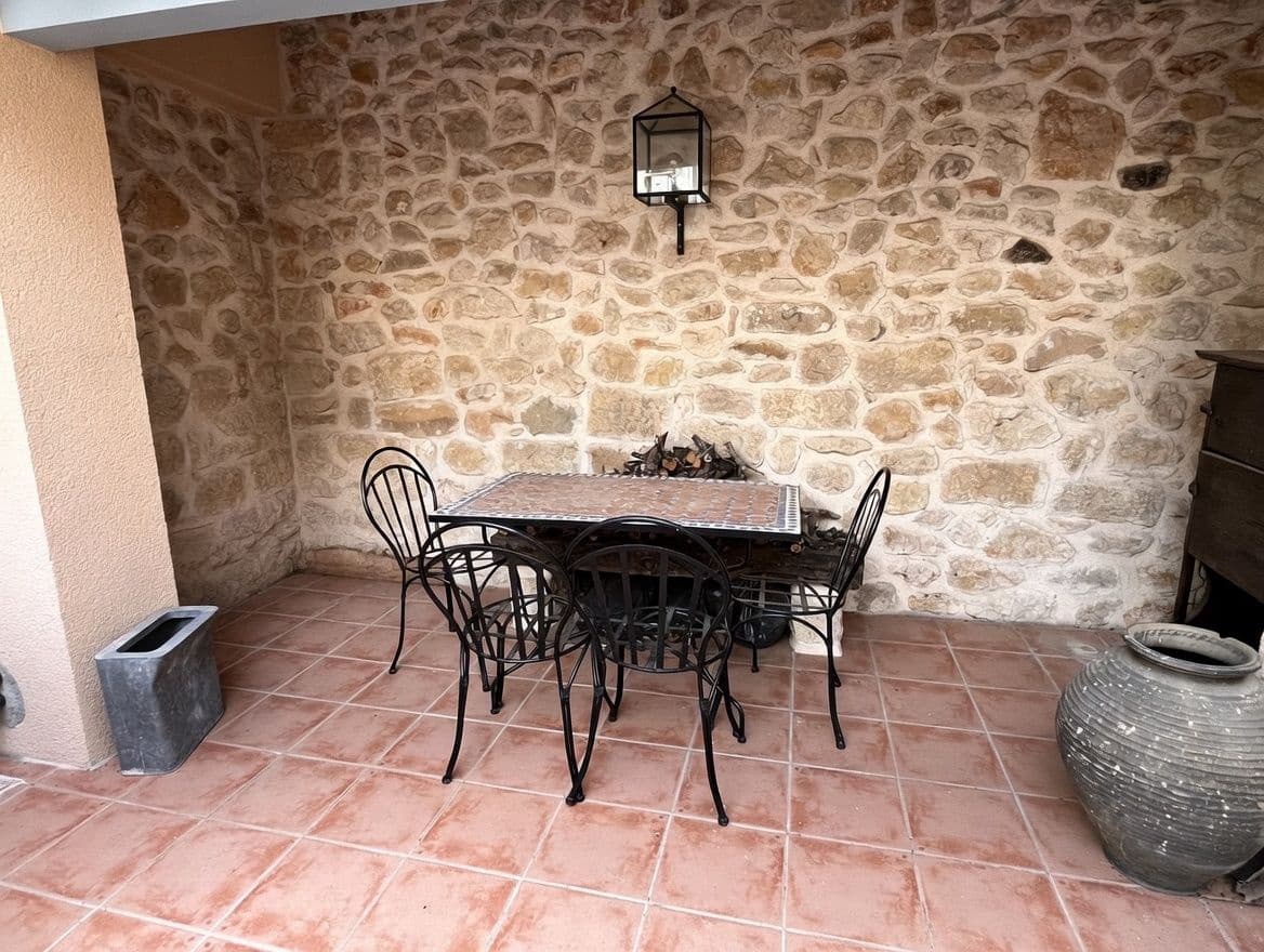4 bedroom Townhouse for sale in Jalon / Xalo - € 518,000 (Ref: 9774454)