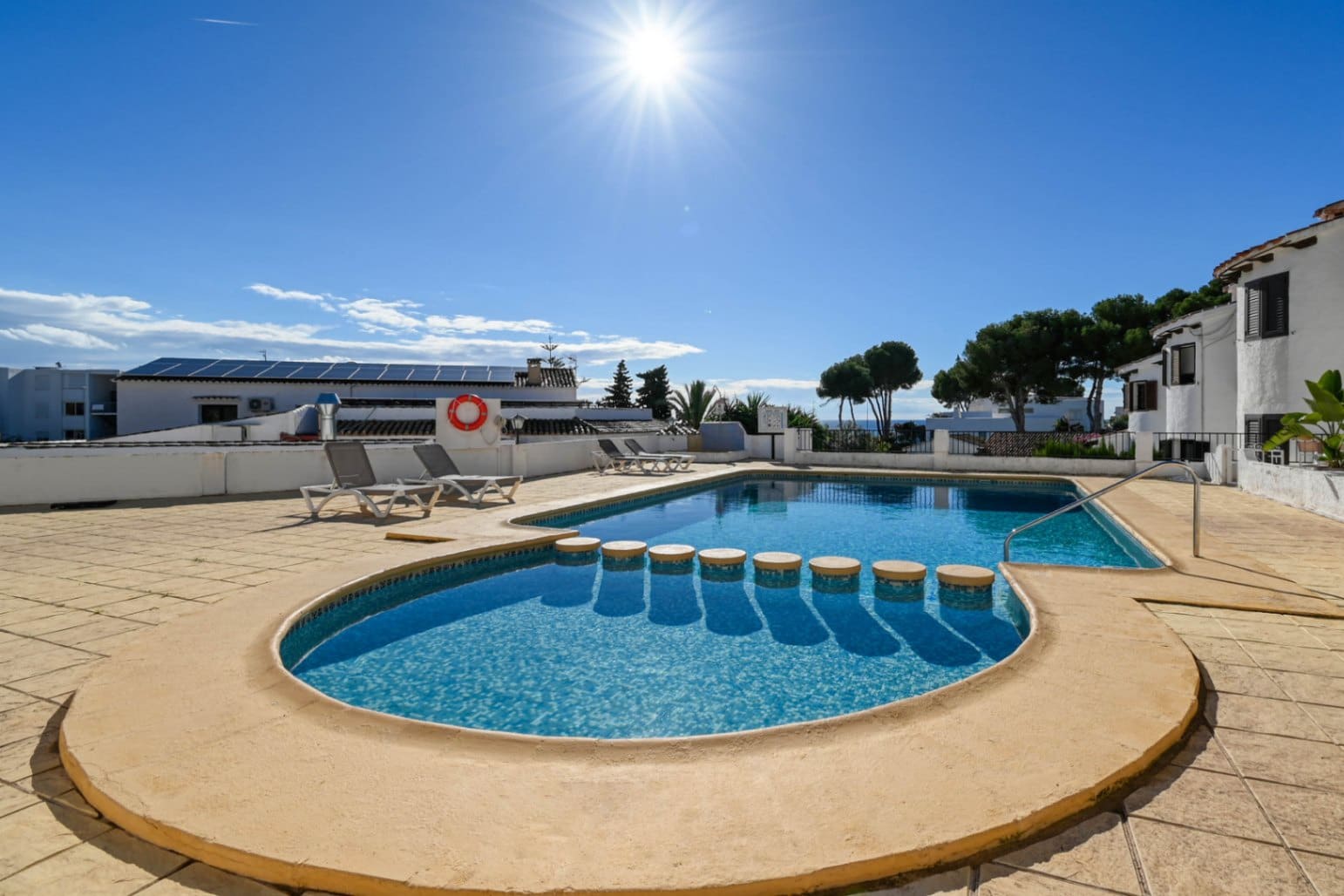 Casa de 3 habitaciones en Moraira en alquiler con piscina garaje - 1.500 € (Ref: 9774455)