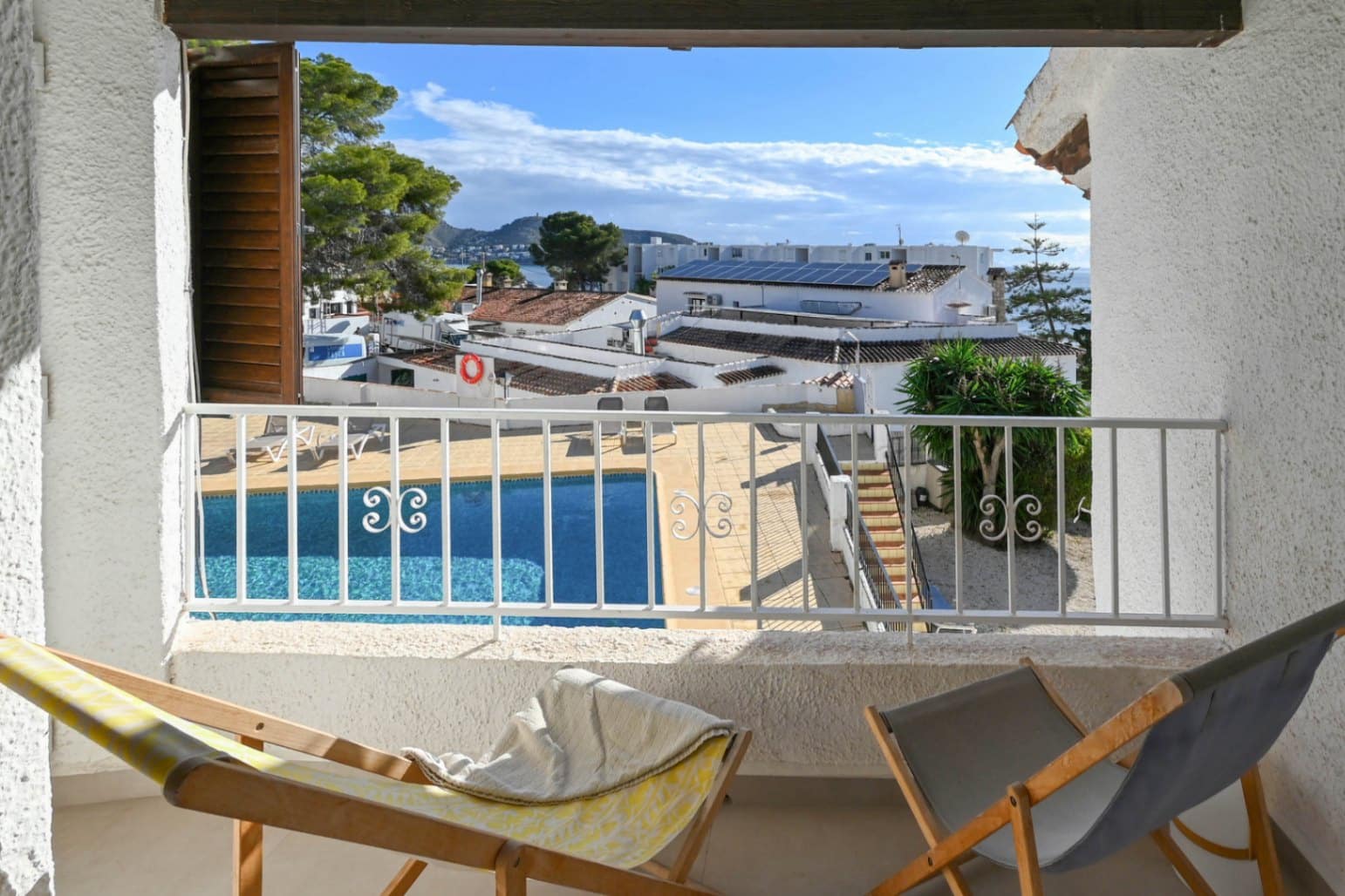 Casa de 3 habitaciones en Moraira en alquiler con piscina garaje - 1.500 € (Ref: 9774455)