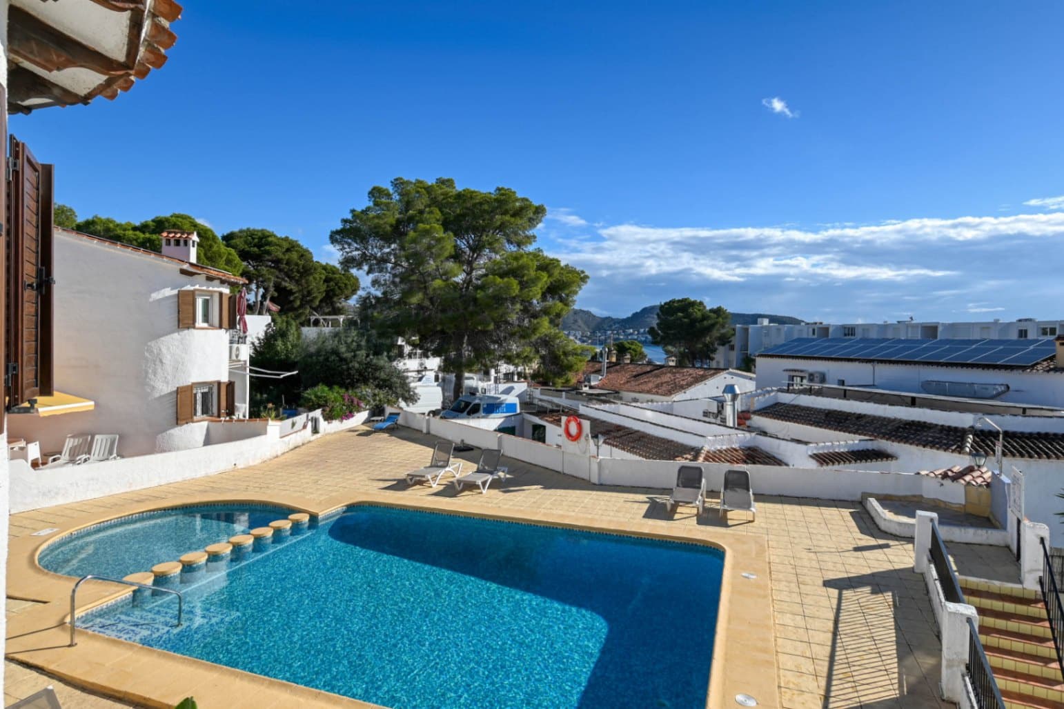 Casa de 3 habitaciones en Moraira en alquiler con piscina garaje - 1.500 € (Ref: 9774455)