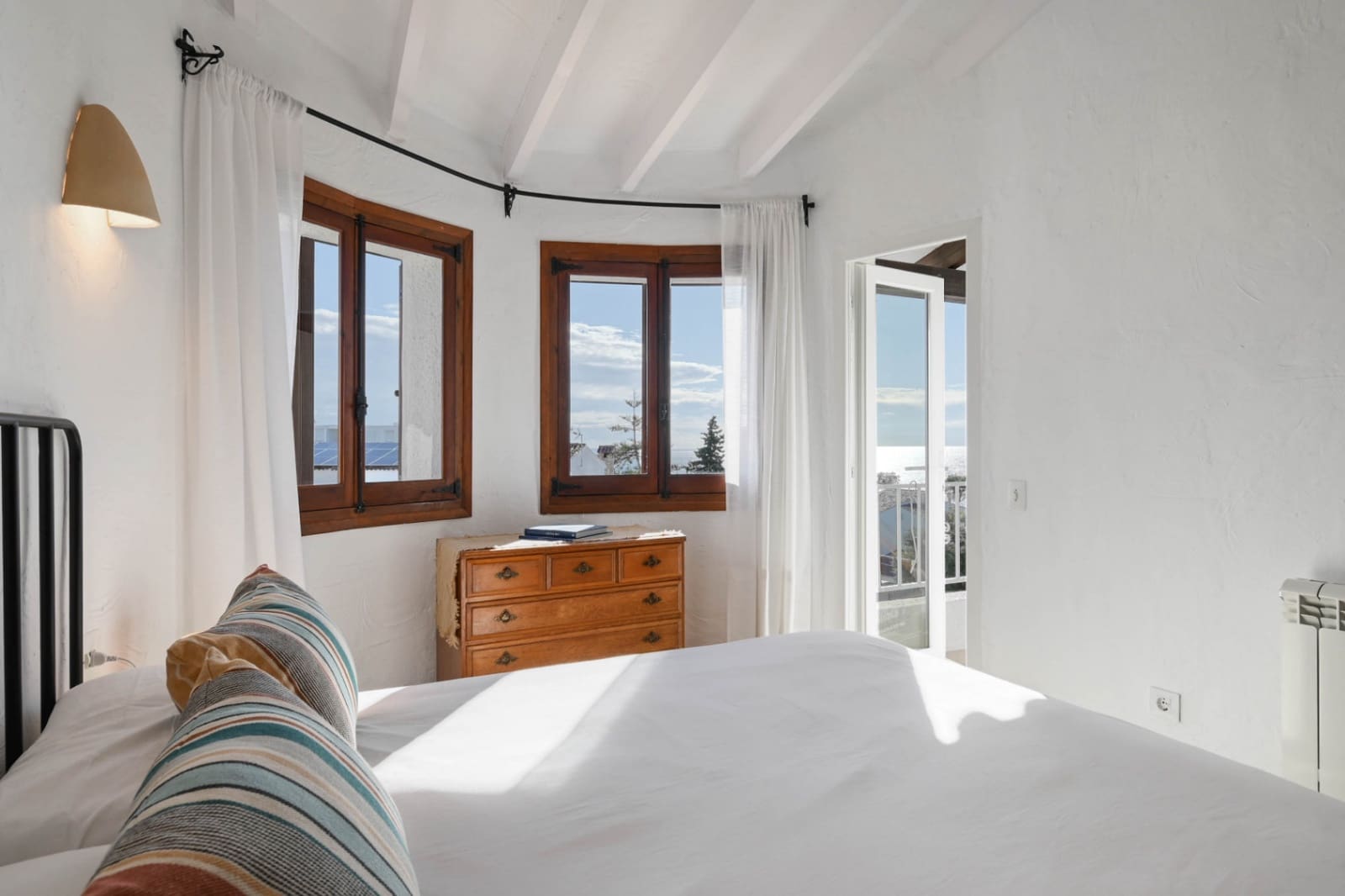 Casa de 3 habitaciones en Moraira en alquiler con piscina garaje - 1.500 € (Ref: 9774455)