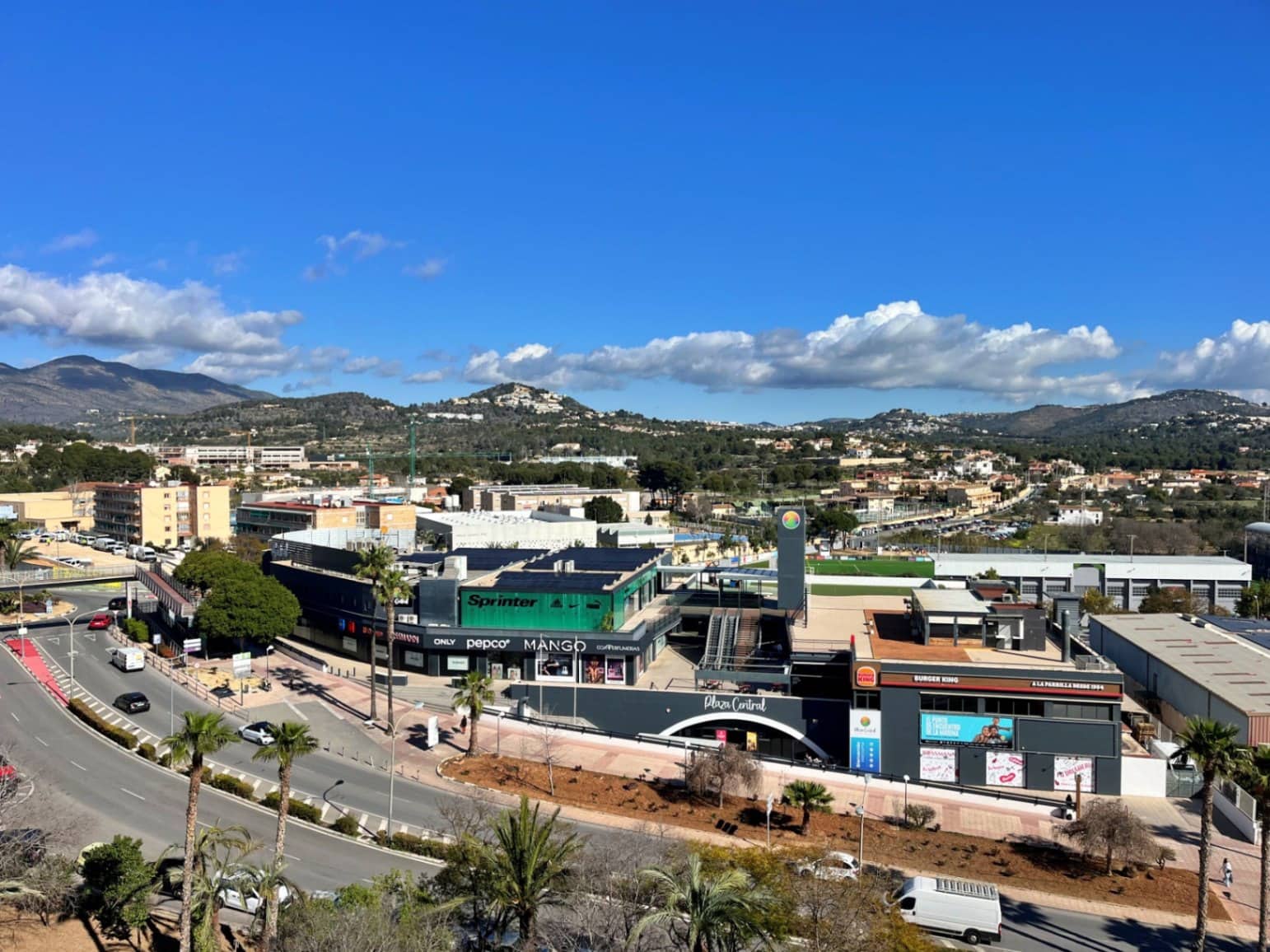 2 bedroom Apartment for sale in Calpe / Calp - € 269,000 (Ref: 9780817)