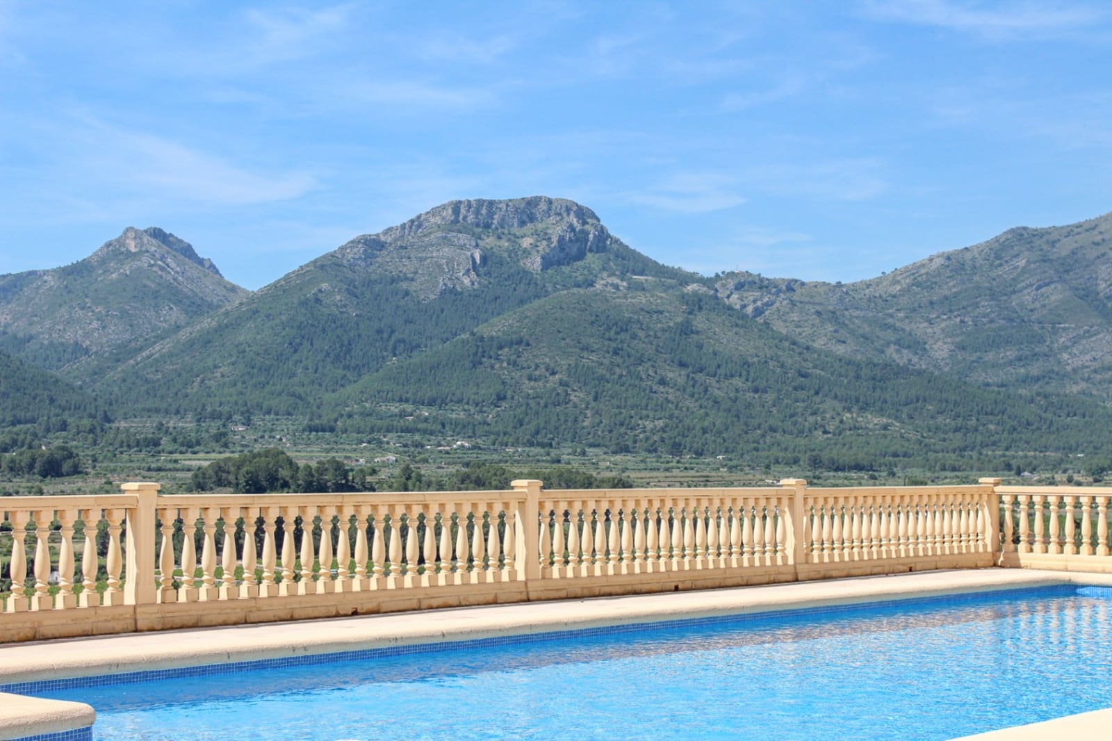 3 camera da letto Casa in vendita in Jalon / Xalo con piscina garage - 265.000 € (Rif: 9782091)