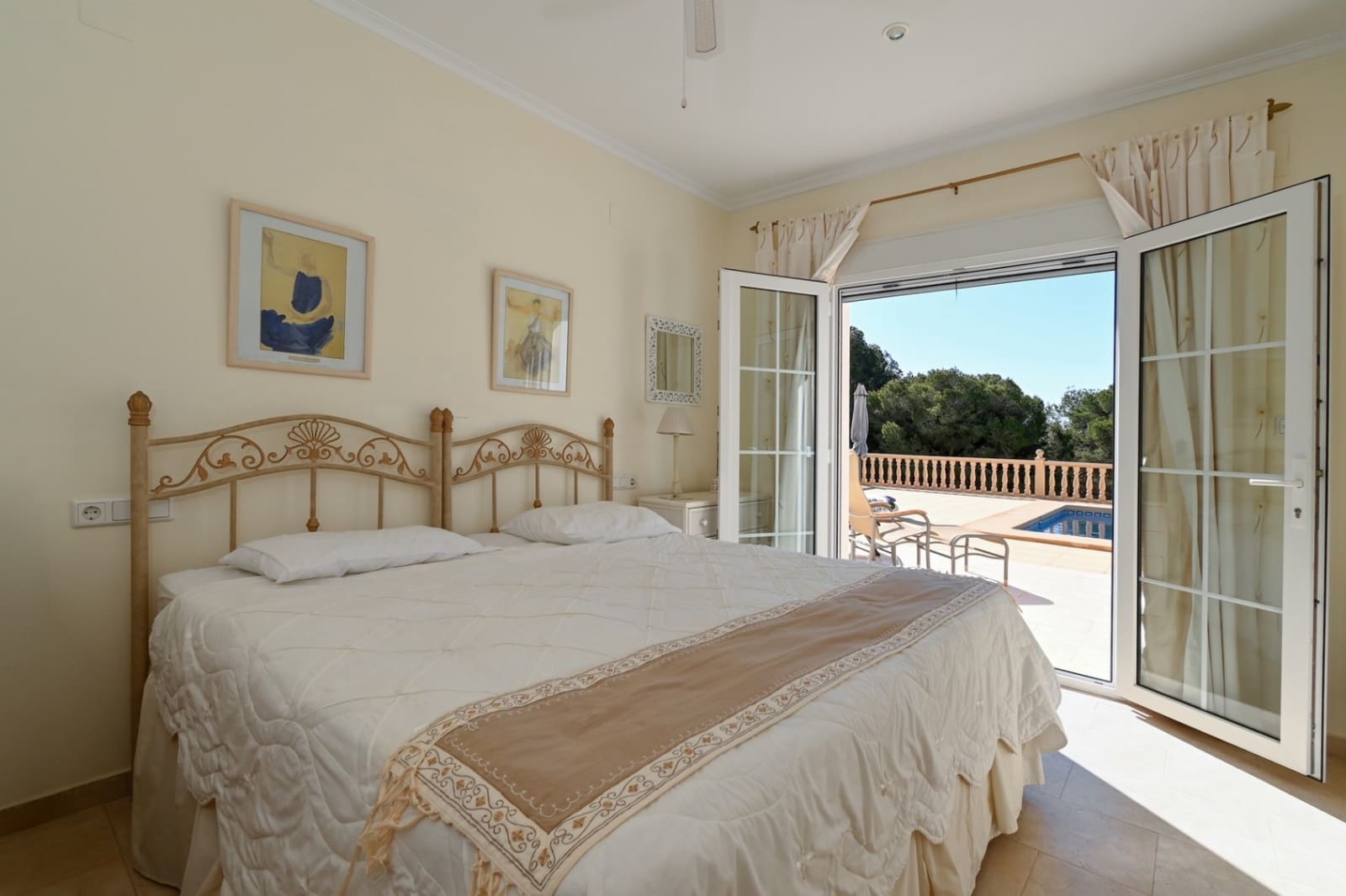 3 soveværelse Villa til salg i Moraira med swimmingpool garage - € 1.195.000 (Ref: 9789535)