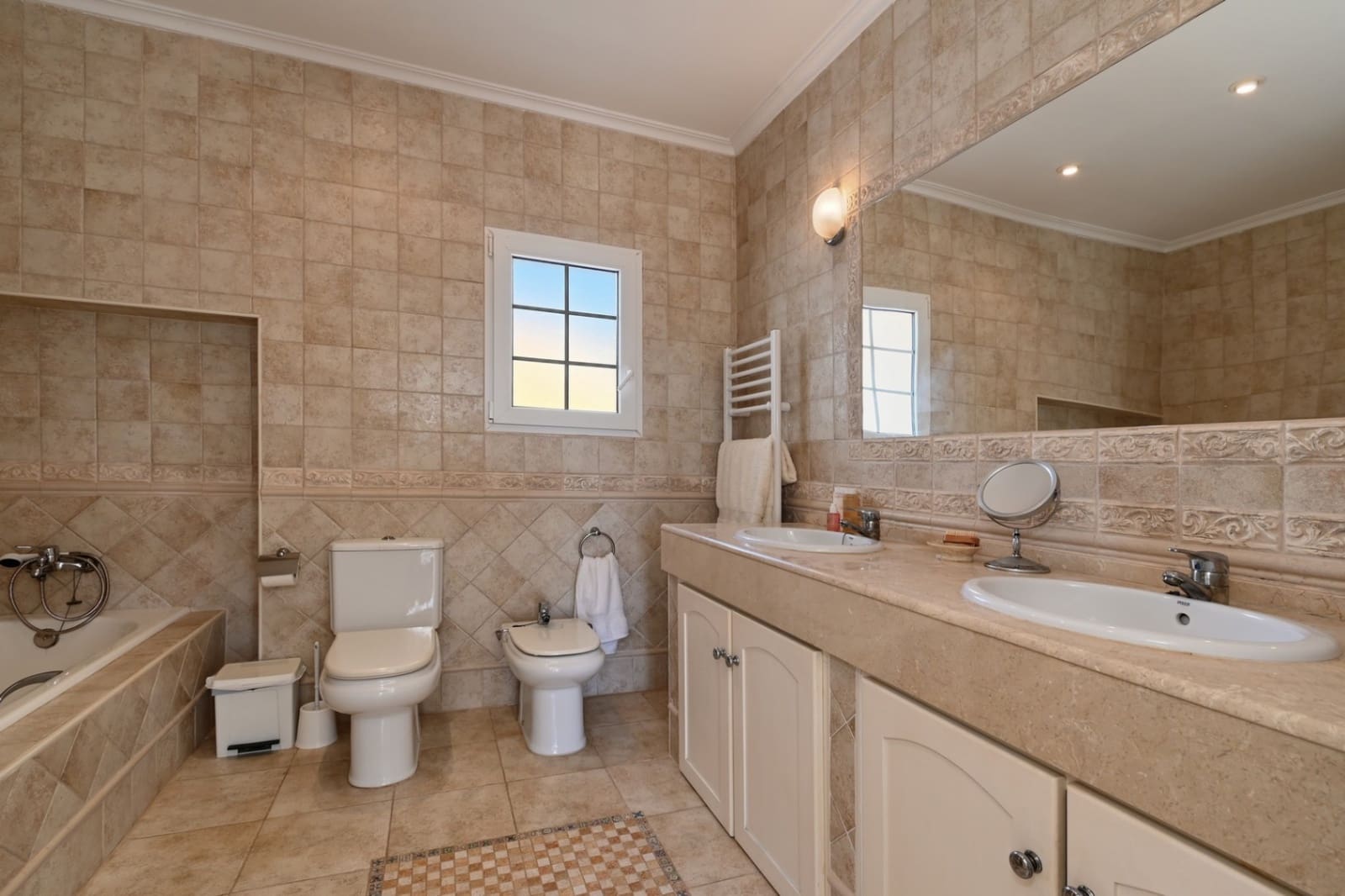 3 soveværelse Villa til salg i Moraira med swimmingpool garage - € 1.195.000 (Ref: 9789535)