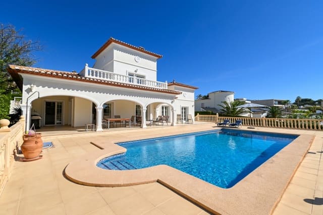 3 soveværelse Villa til salg i Moraira, Teulada-Moraira med swimmingpool garage - € 1.195.000 (Ref: 9789535)