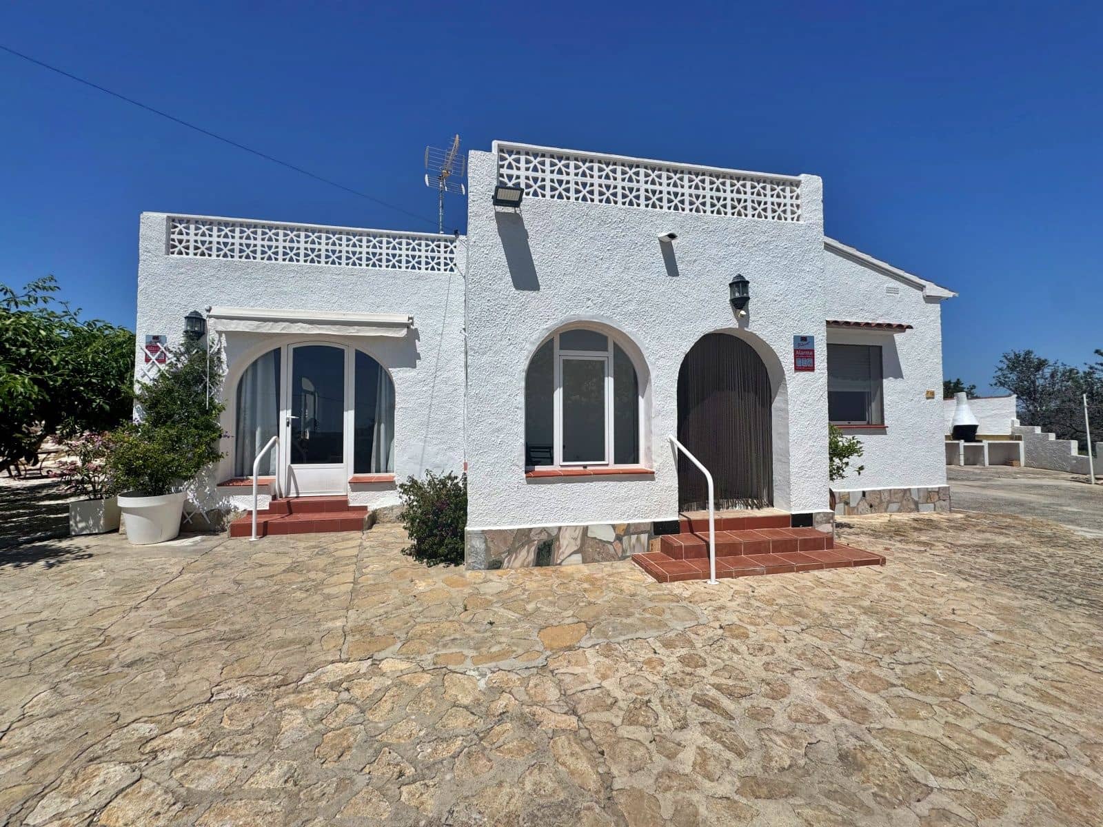3 bedroom Villa for rent in Teulada with garage - € 1,400 (Ref: 9793637)